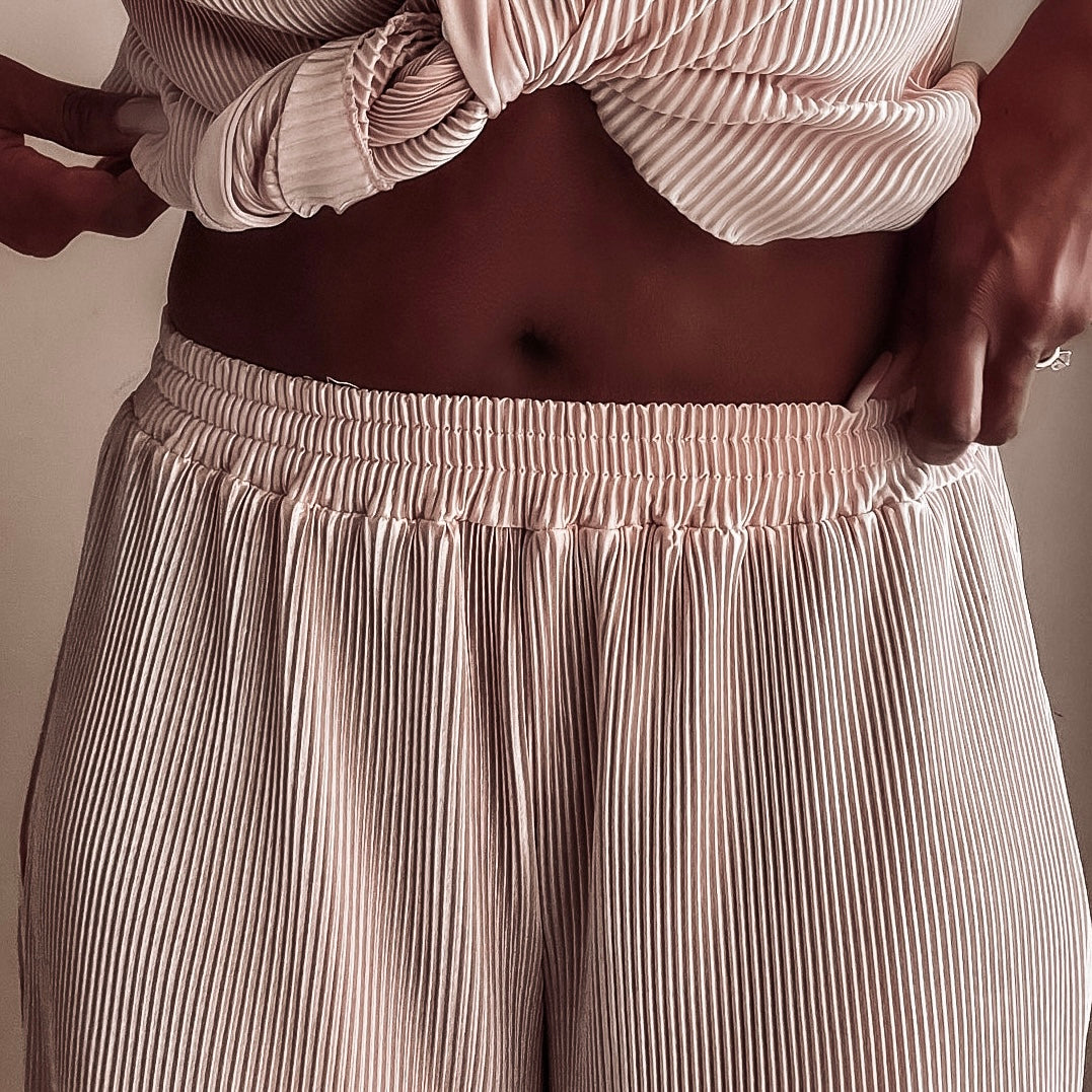 The Luxe Collection: How to Look Expensive and Classy in Loungewear