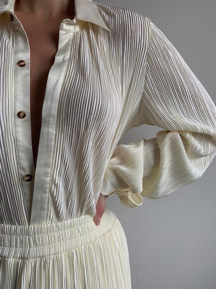 Creating Transitional Outfits with Elegant Sets