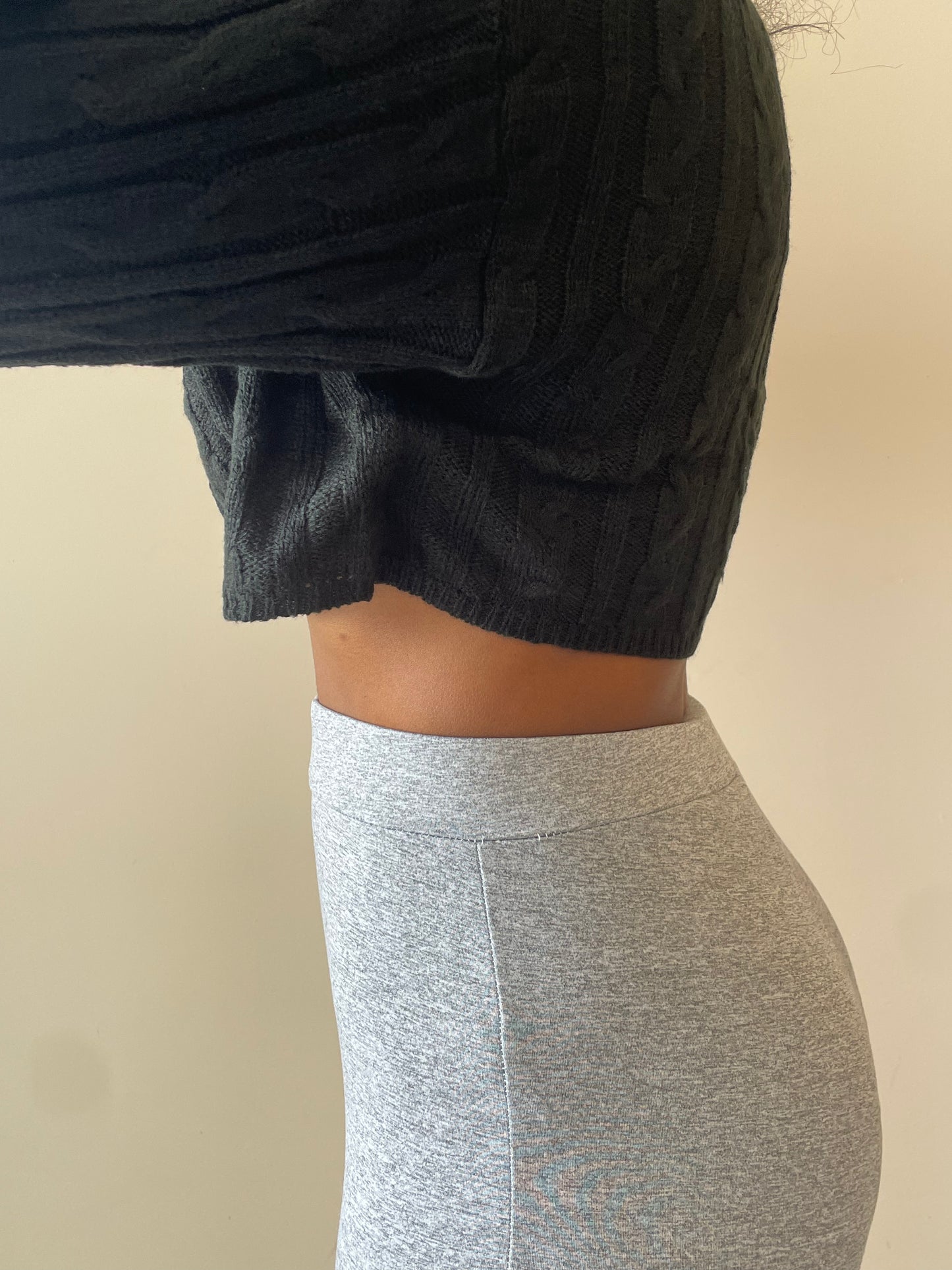 Cropped Long Sleeve Sweater Back, Black