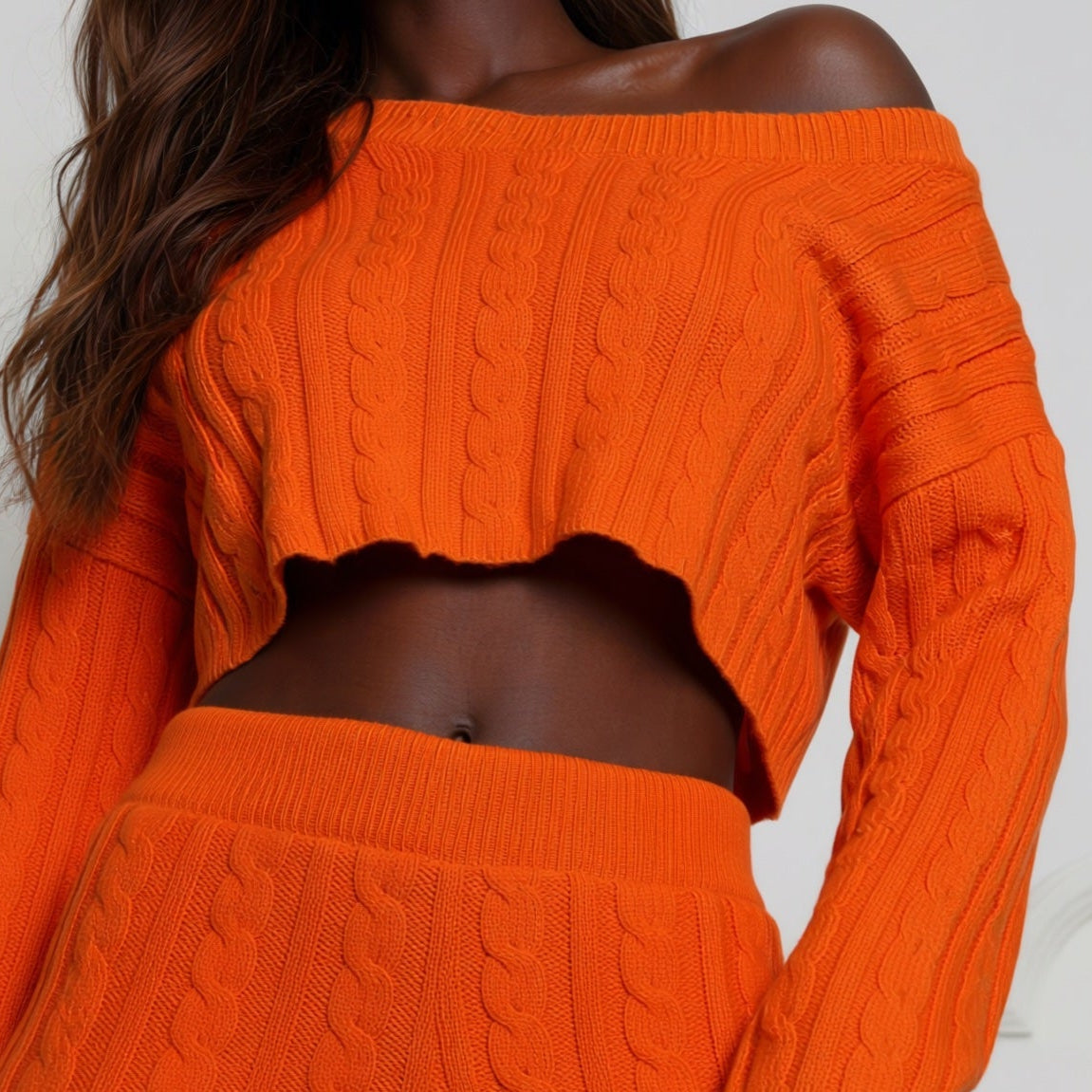 Élan Sculptural Cableknit Crop Sweater in Solaire